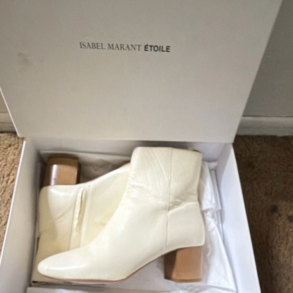 Isabel Marant Étoile Off-White Ankle Booties